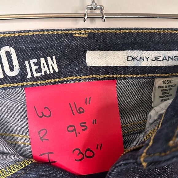 DKNY Soho straight leg jeans. Size:10 - Picture 7 of 9